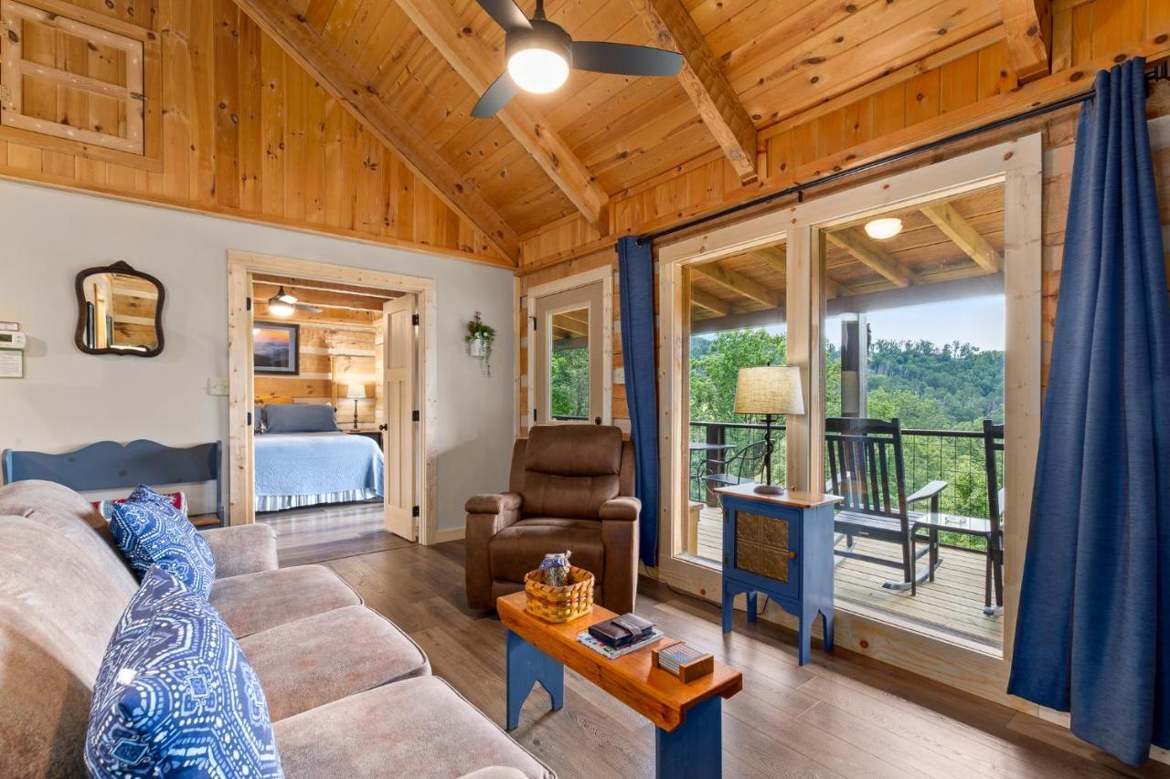 Nestled Inn McCookville Экстерьер фото